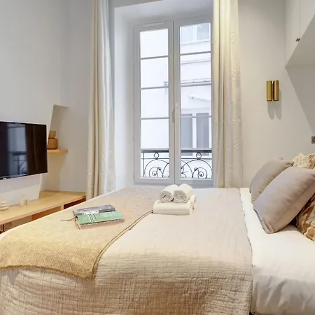 Bnbnova - Le Marais & Notre-dame - Family Only